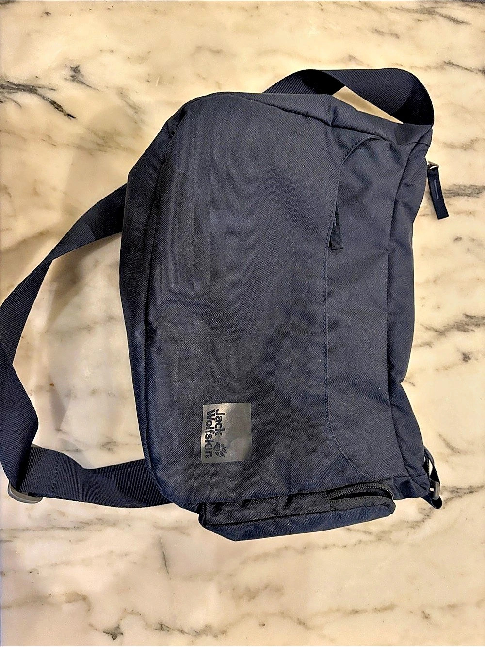 Jack Wolfskin Wanderthirst Crossbody Shoulder Bag Black